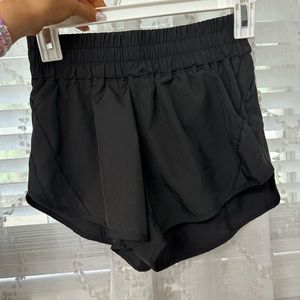 🍋Lululemon Track That Shorts 3 in inseem